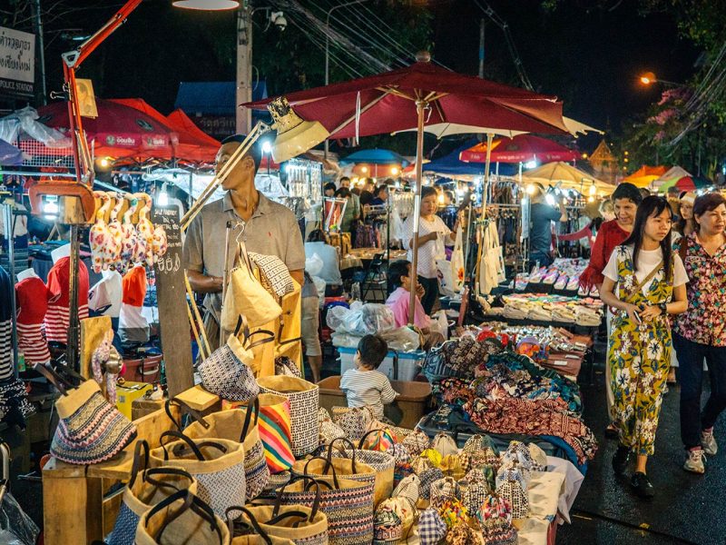 Night-Market-Chiang-Rai-2-800x600